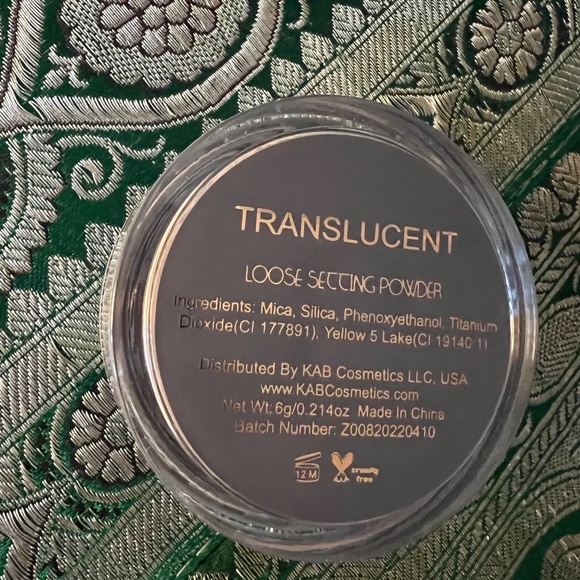 Kab Cosmetics Loose Setting Powder - Picture 2 of 2